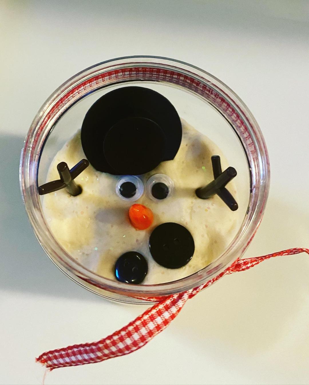 SNOWMAN JAR-Build a Snowman Theme Play-Snowman Kit-Speech Therapy Mini  Objects-Play dough Snowman Jar- snowman Play-Doh